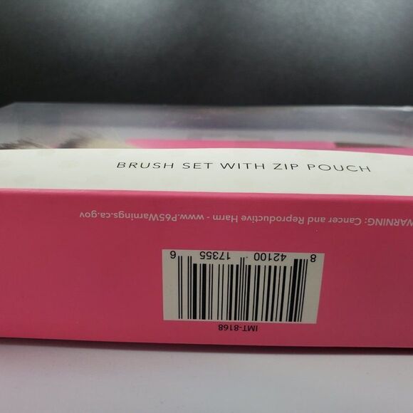 Isaac Mizrahi NY Brush Set/ Case - Picture 9 of 16